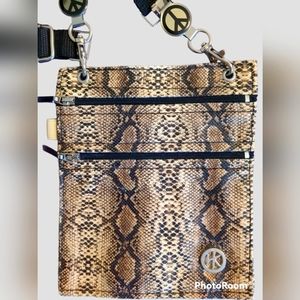 HipKlips Snakeskin Purse